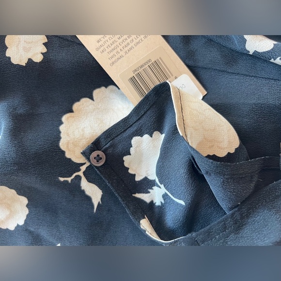 NWT Levi’s Silk Floral Romper NWT | Rare HQ Sample | Size Small - Picture 6 of 7